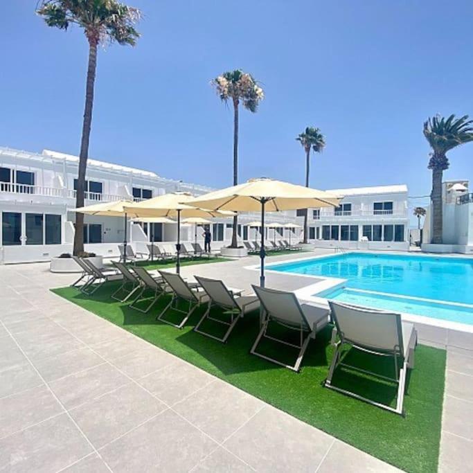 Puerto Del Carmen Airconditioned 2Bed Poolside Apt Buitenkant foto