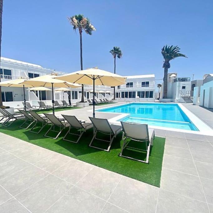 Puerto Del Carmen Airconditioned 2Bed Poolside Apt Buitenkant foto