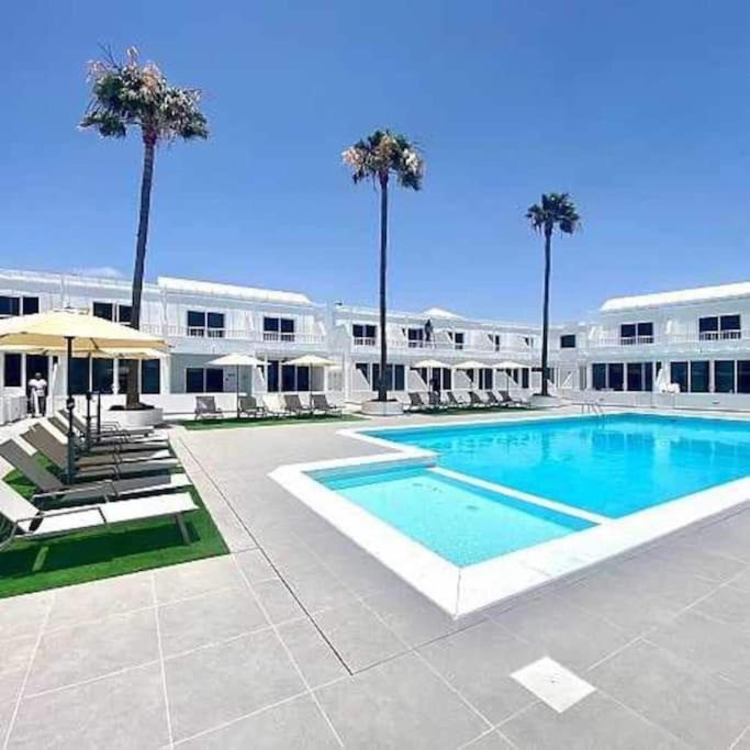 Puerto Del Carmen Airconditioned 2Bed Poolside Apt Buitenkant foto