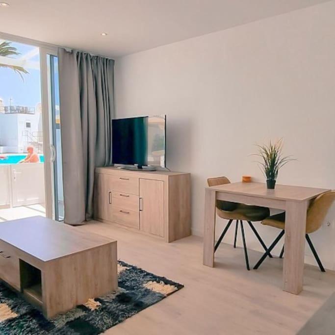 Puerto Del Carmen Airconditioned 2Bed Poolside Apt Buitenkant foto