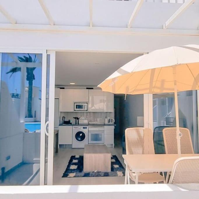 Puerto Del Carmen Airconditioned 2Bed Poolside Apt Buitenkant foto