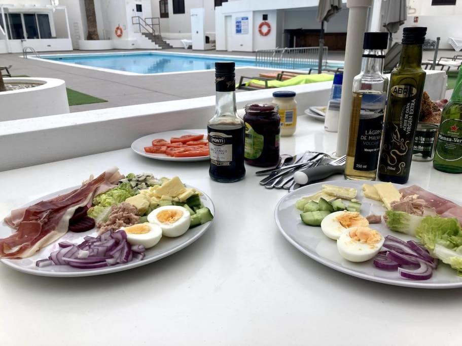 Puerto Del Carmen Airconditioned 2Bed Poolside Apt Buitenkant foto