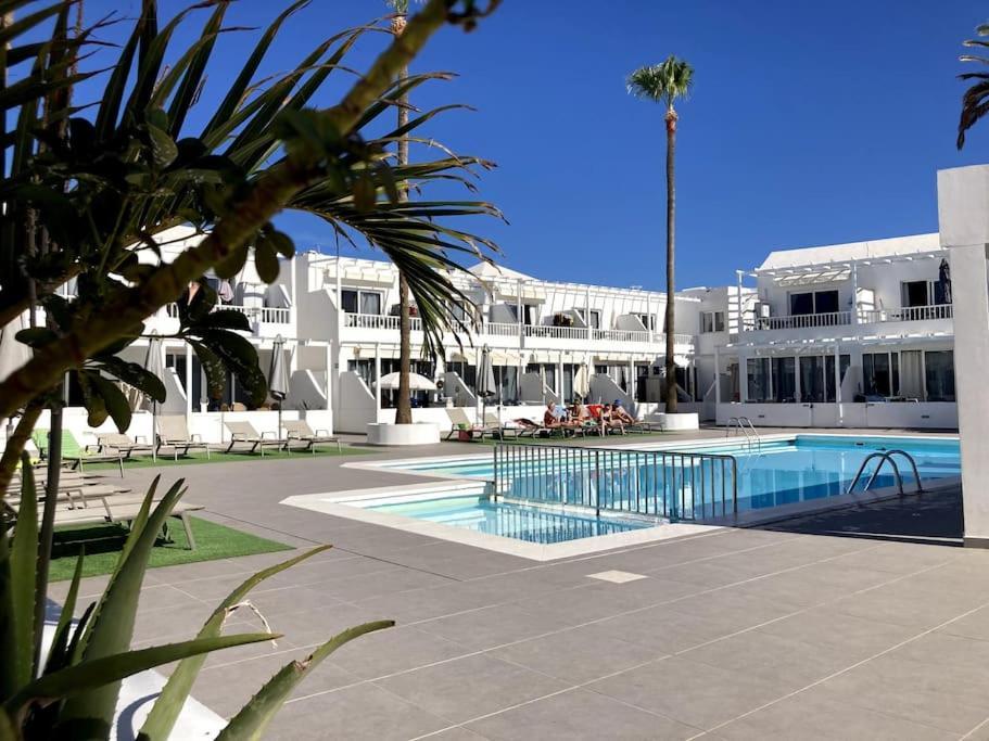 Puerto Del Carmen Airconditioned 2Bed Poolside Apt Buitenkant foto